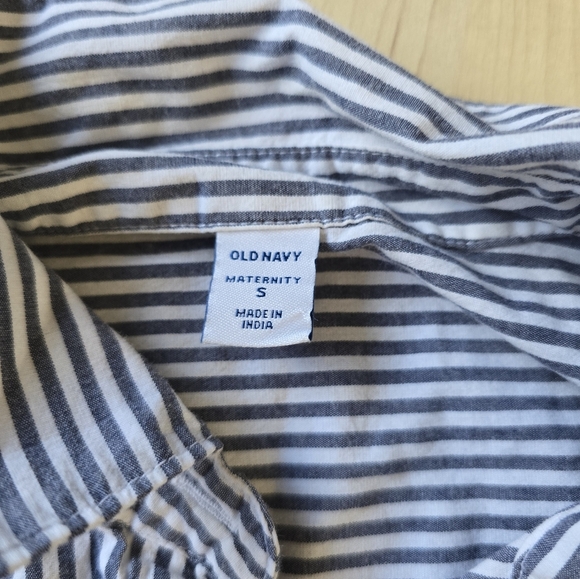 Old Navy And Love By Gap Maternity Shirts Size Small - Picture 12 of 14